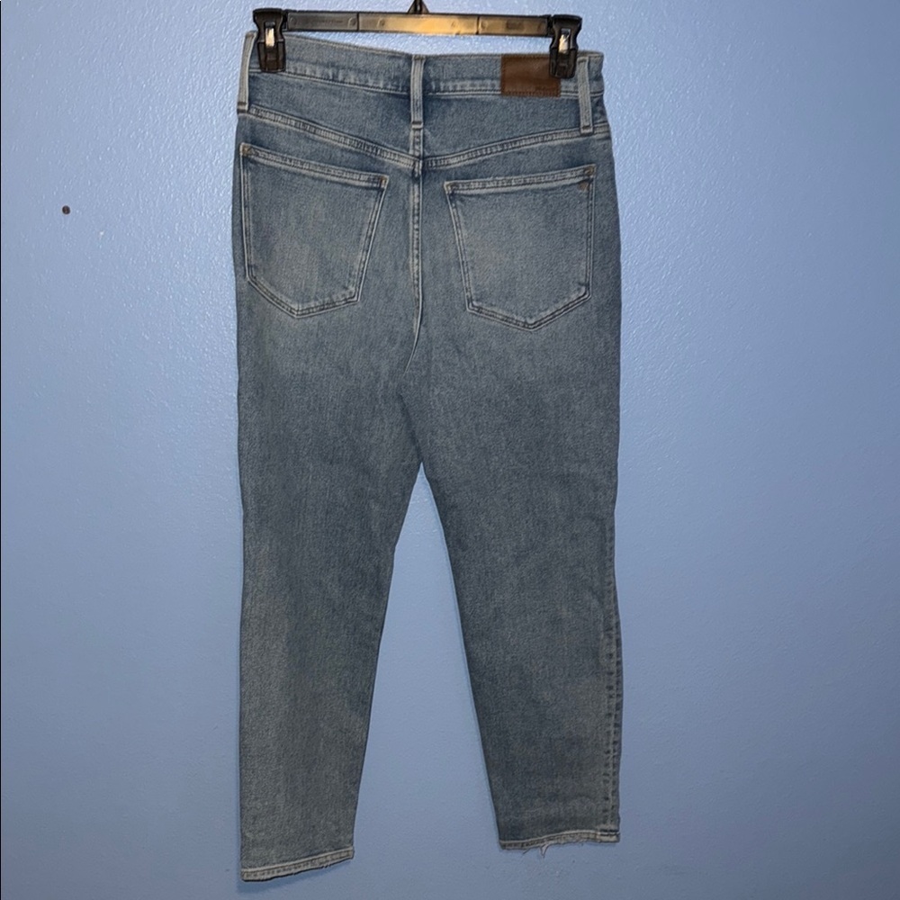 Madewell Mom Jeans Classic Blue Denim Jeans - size 28. B1 - Picture 3 of 5
